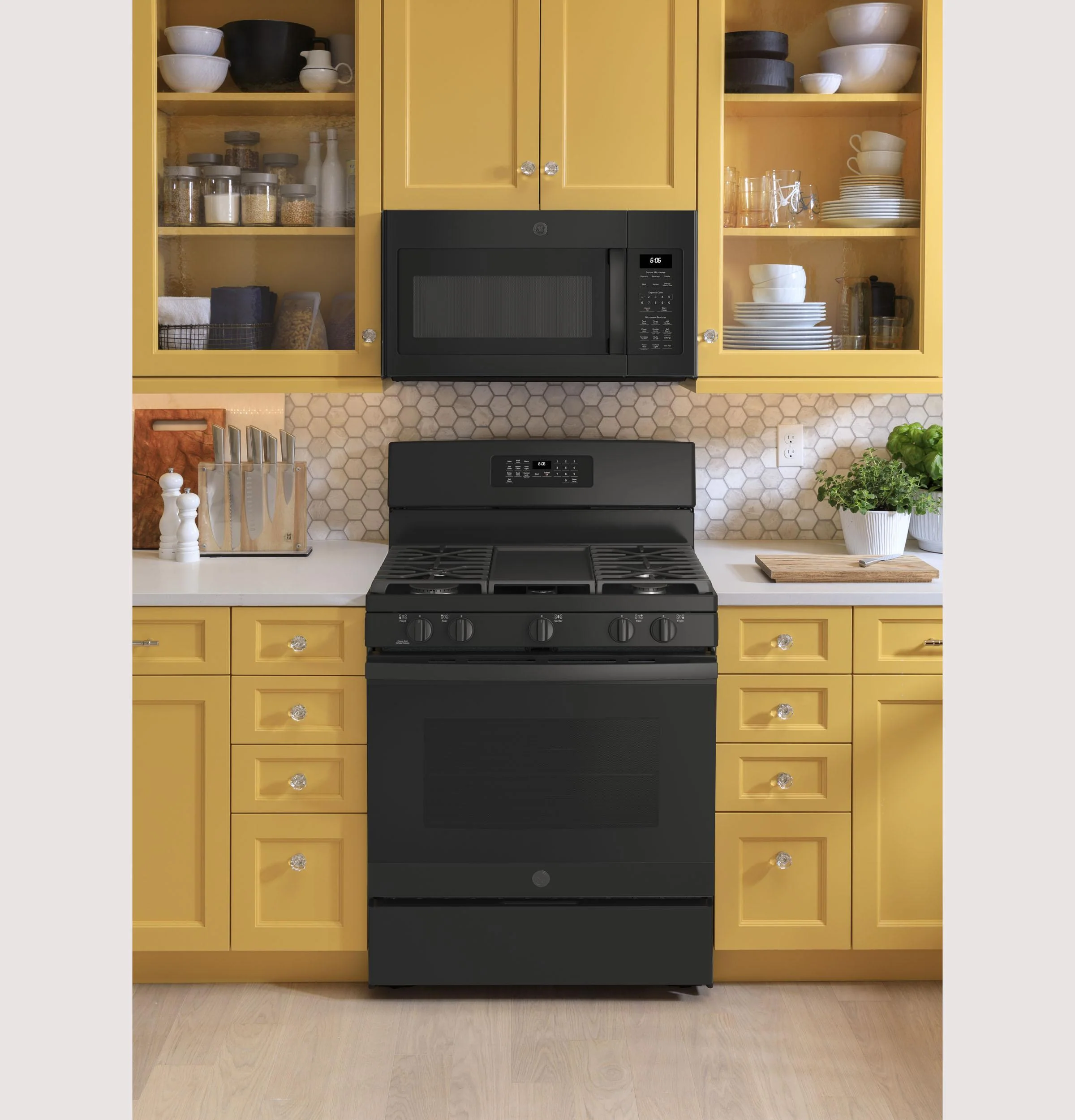 GE® 30" Free-Standing Gas Range - Image 6