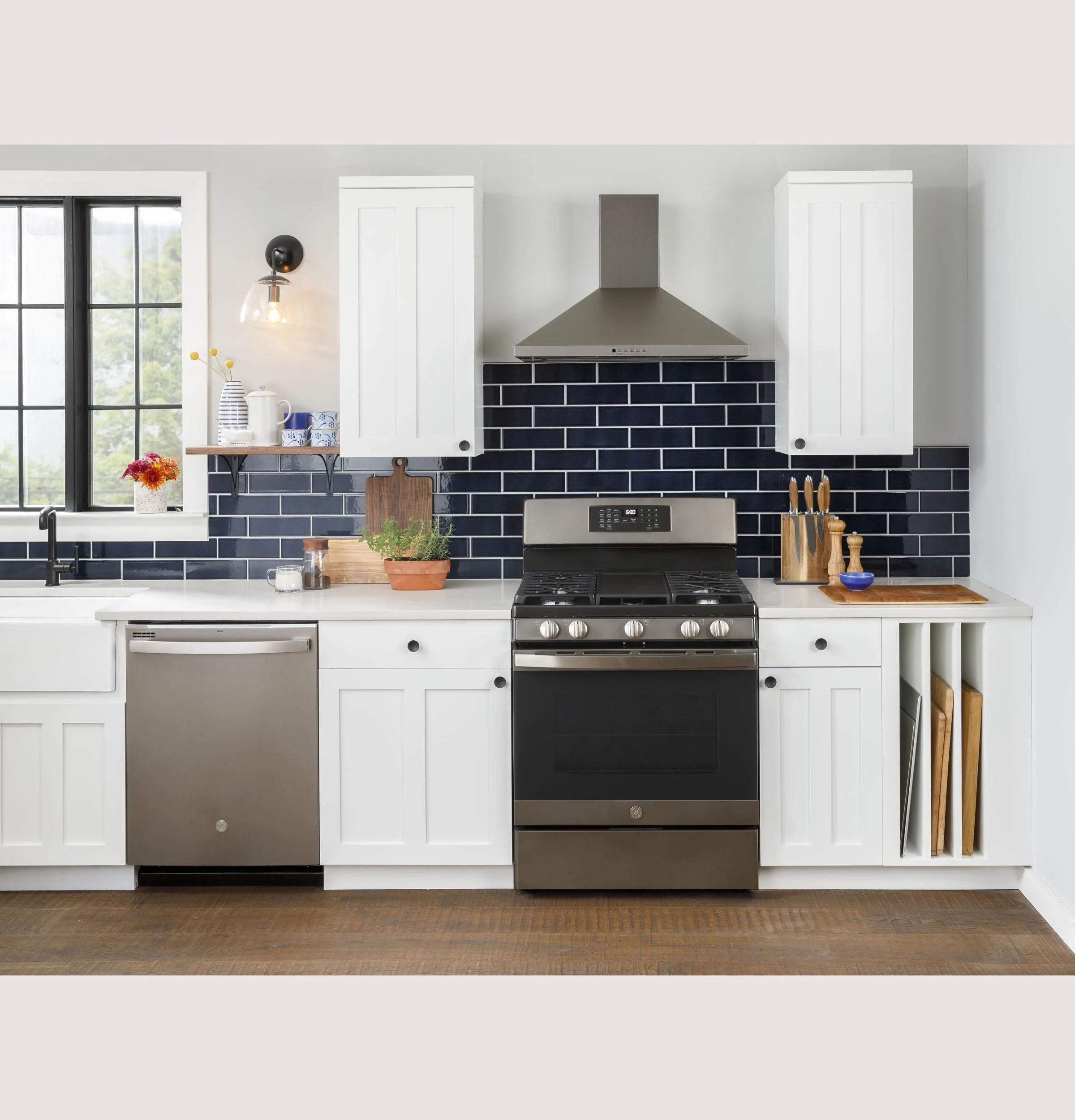 JGB735DPBB GE® 30" Free-Standing Gas Convection Range with No Preheat Air Fry - Image 27