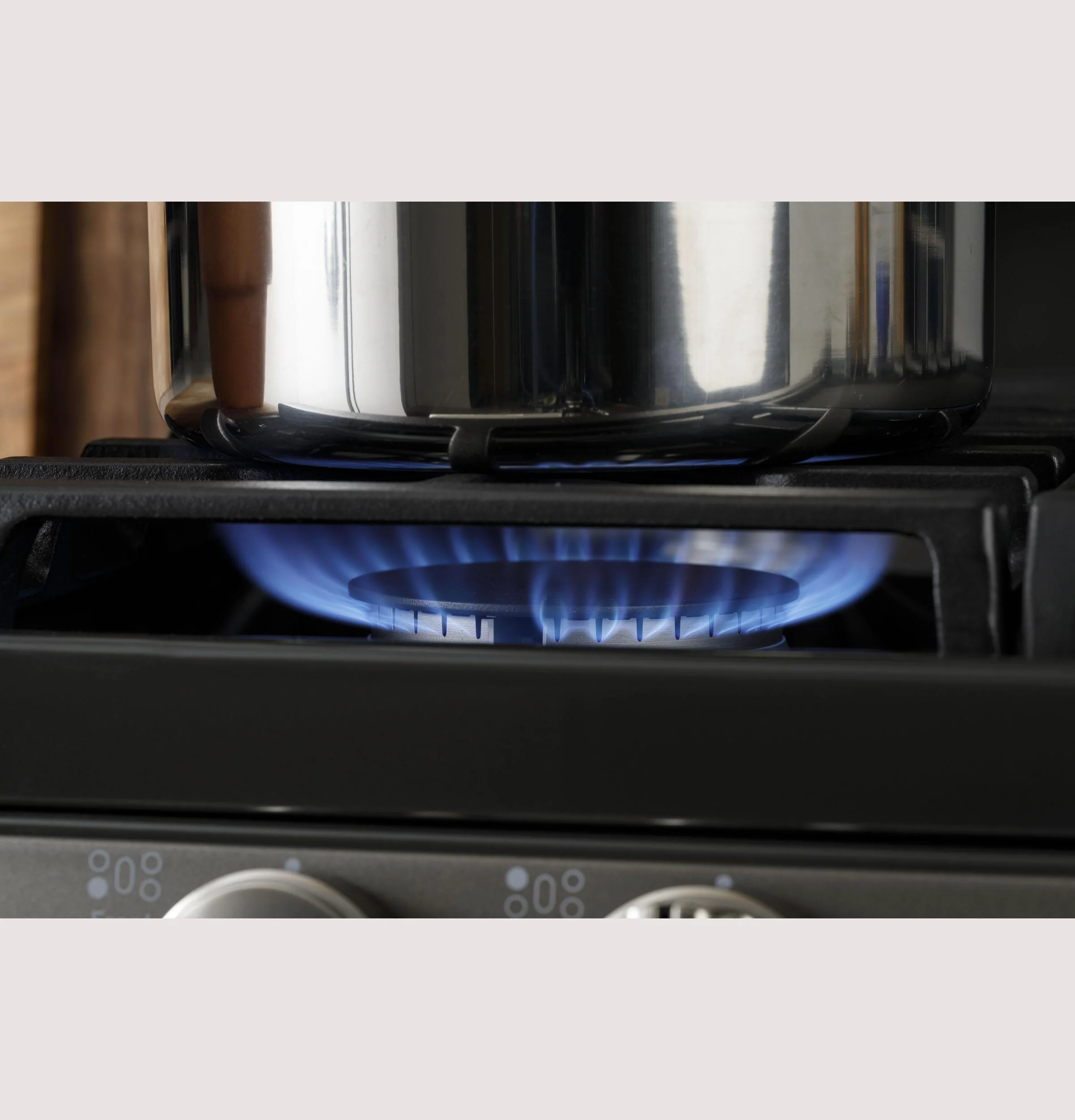 JGB735DPWW GE® 30" Free-Standing Gas Convection Range with No Preheat Air Fry - Image 24