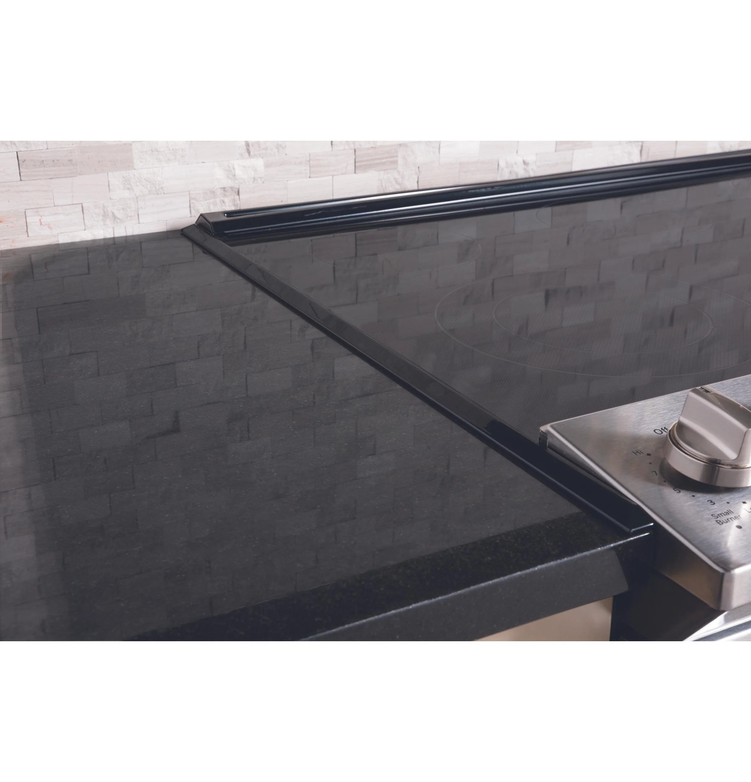 GE® 30" Slide-In Electric Range - Image 12