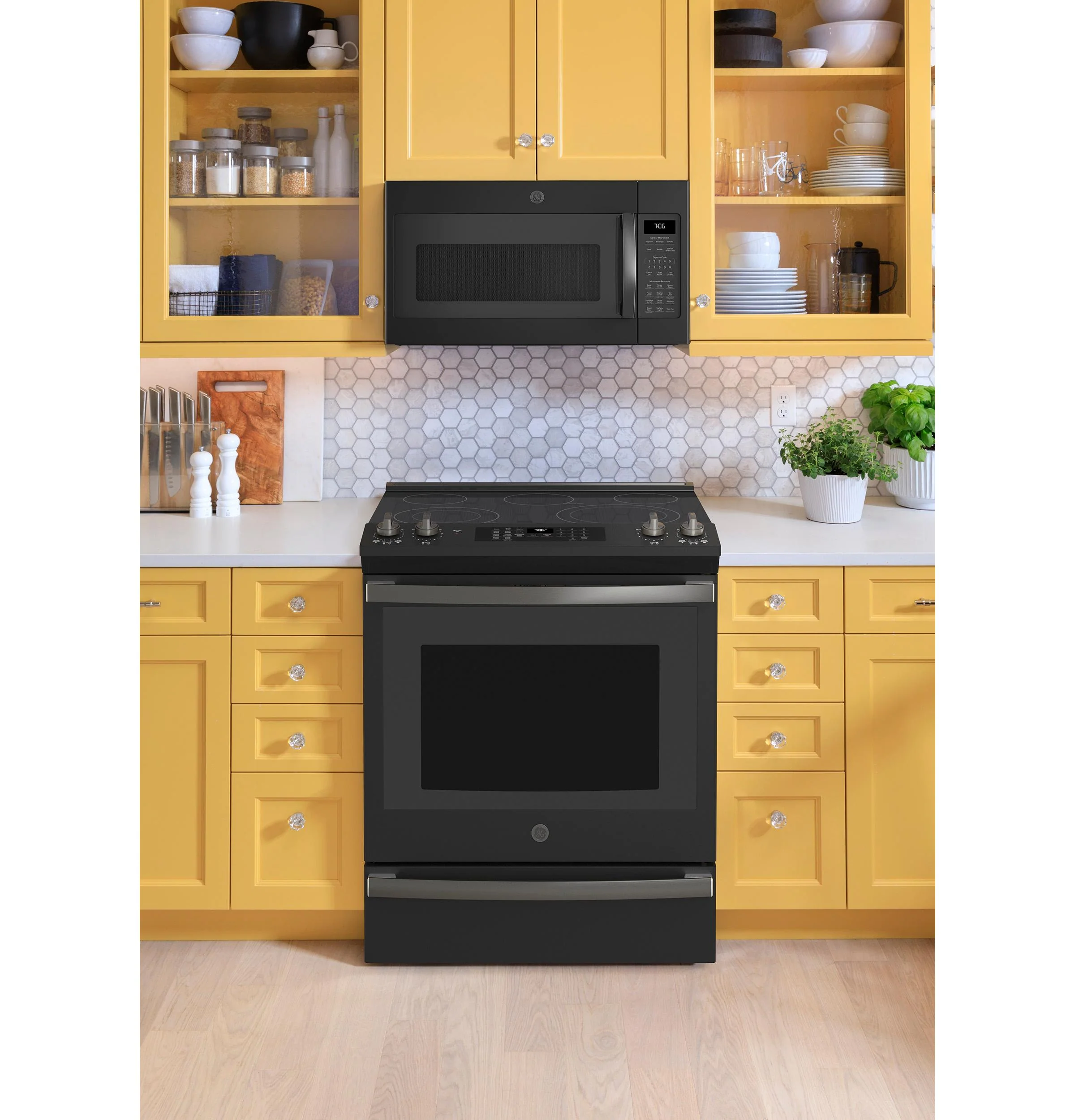 GE® 30" Slide-In Electric Convection Range with No Preheat Air Fry - Image 6