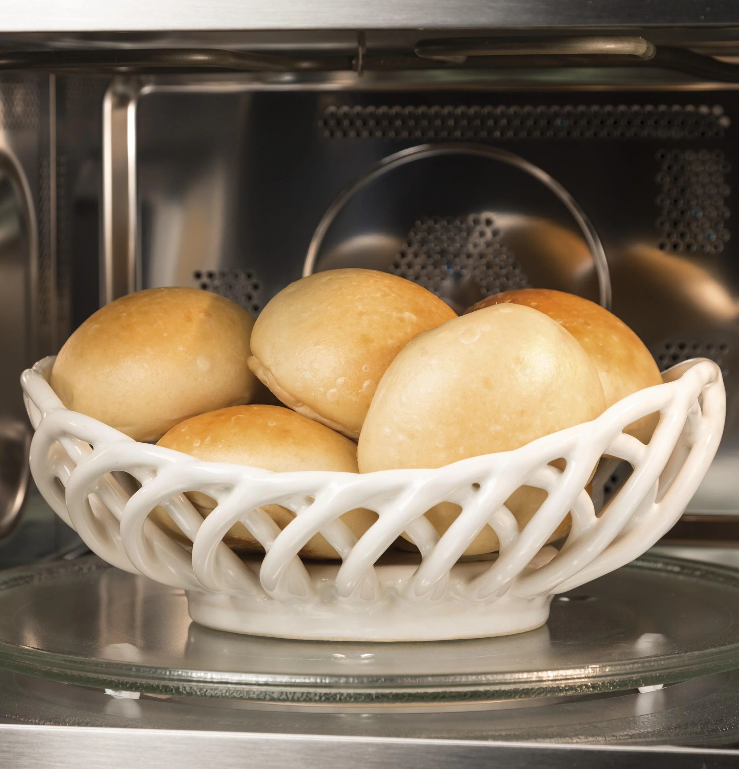PCWK15C1WSS GE Profile™ 1.5 Cu. Ft. Countertop Convection/Microwave Oven - Image 6
