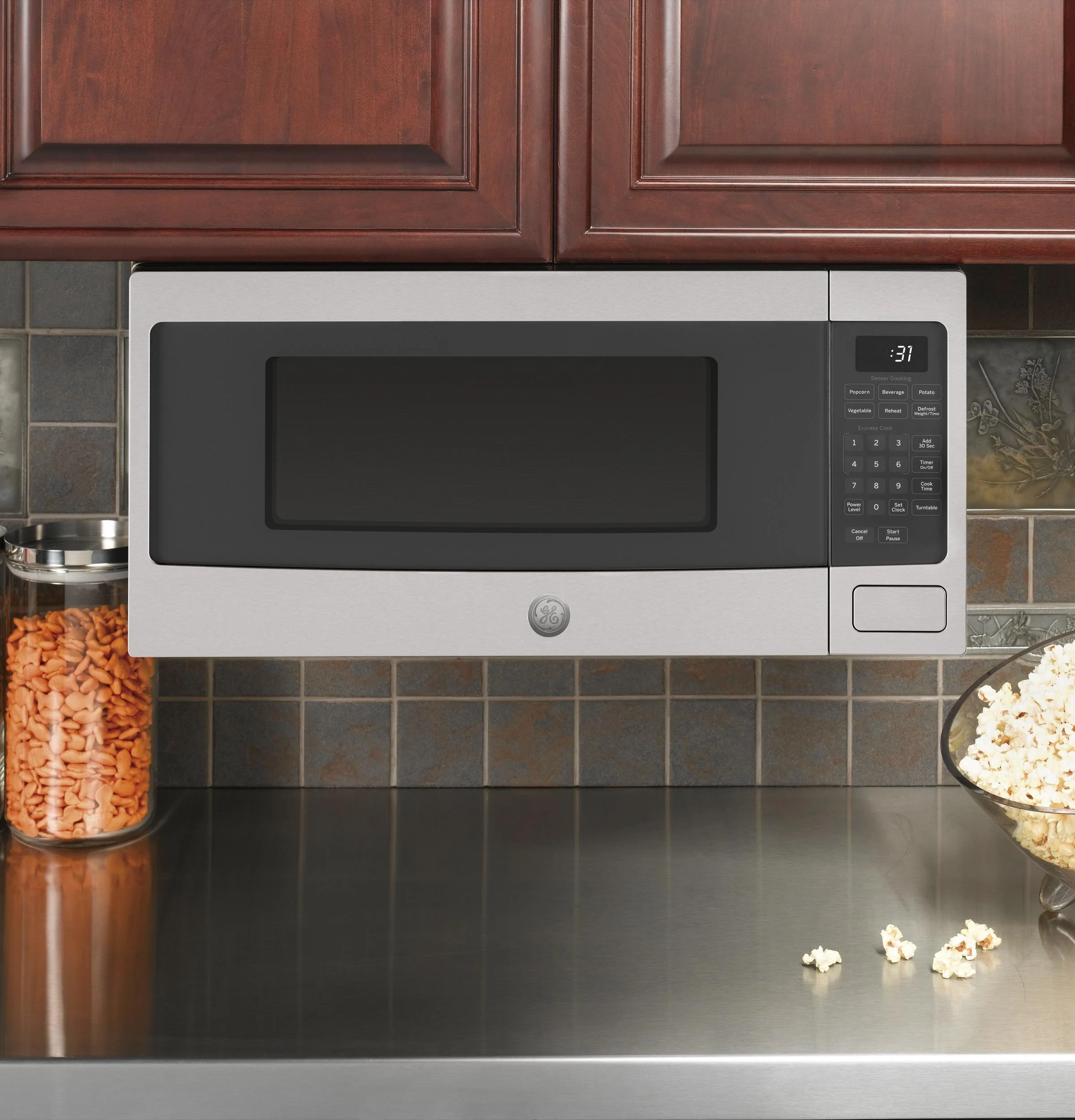 PEM31SFSS GE Profile™ 1.1 Cu. Ft. Countertop Microwave Oven - Image 6