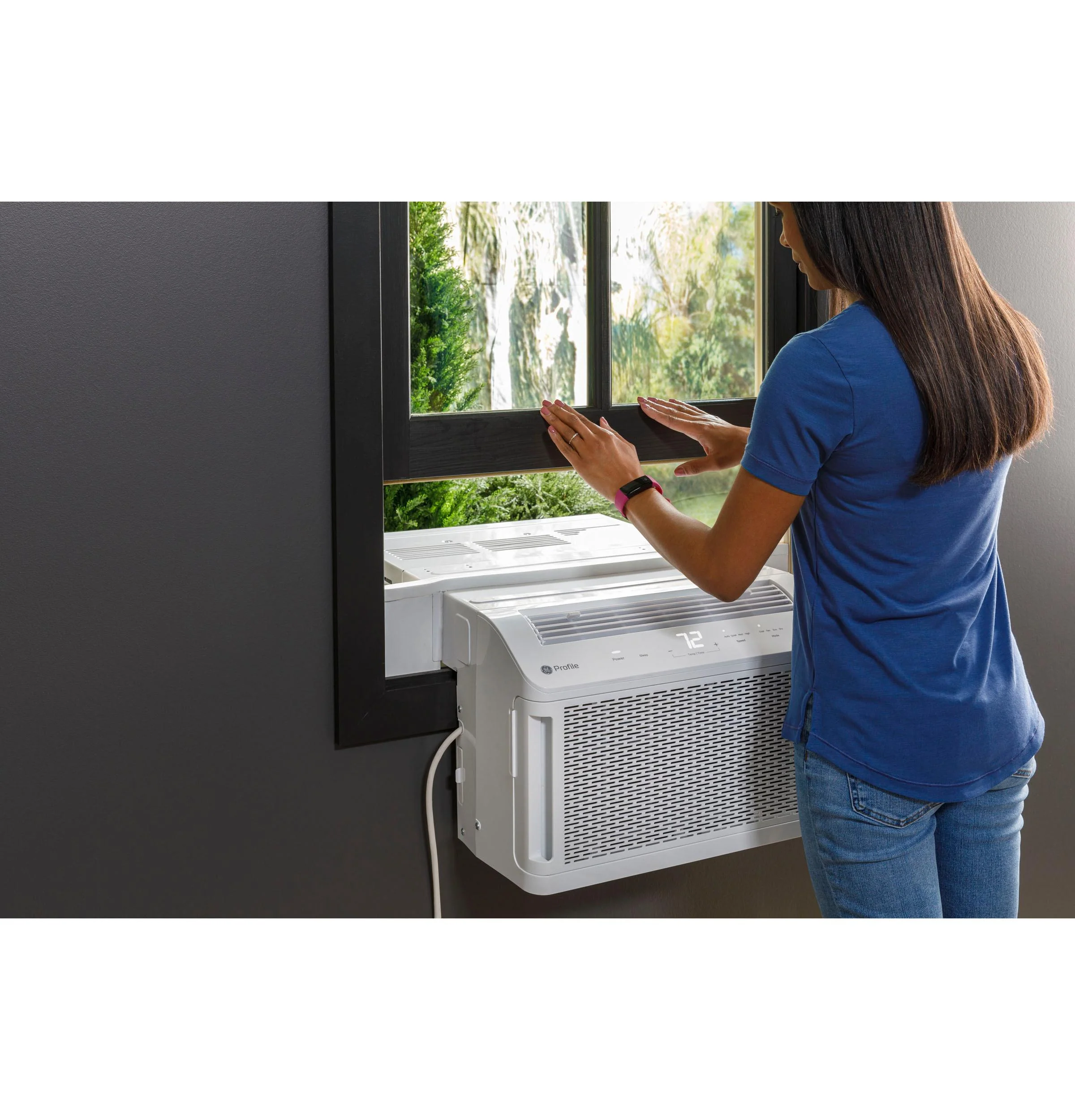PHNT12CC GE Profile ClearView™ ENERGY STAR® 12,200 BTU Inverter Smart Ultra Quiet Window Air Conditioner for Large Rooms up to 550 sq. ft. - Image 4