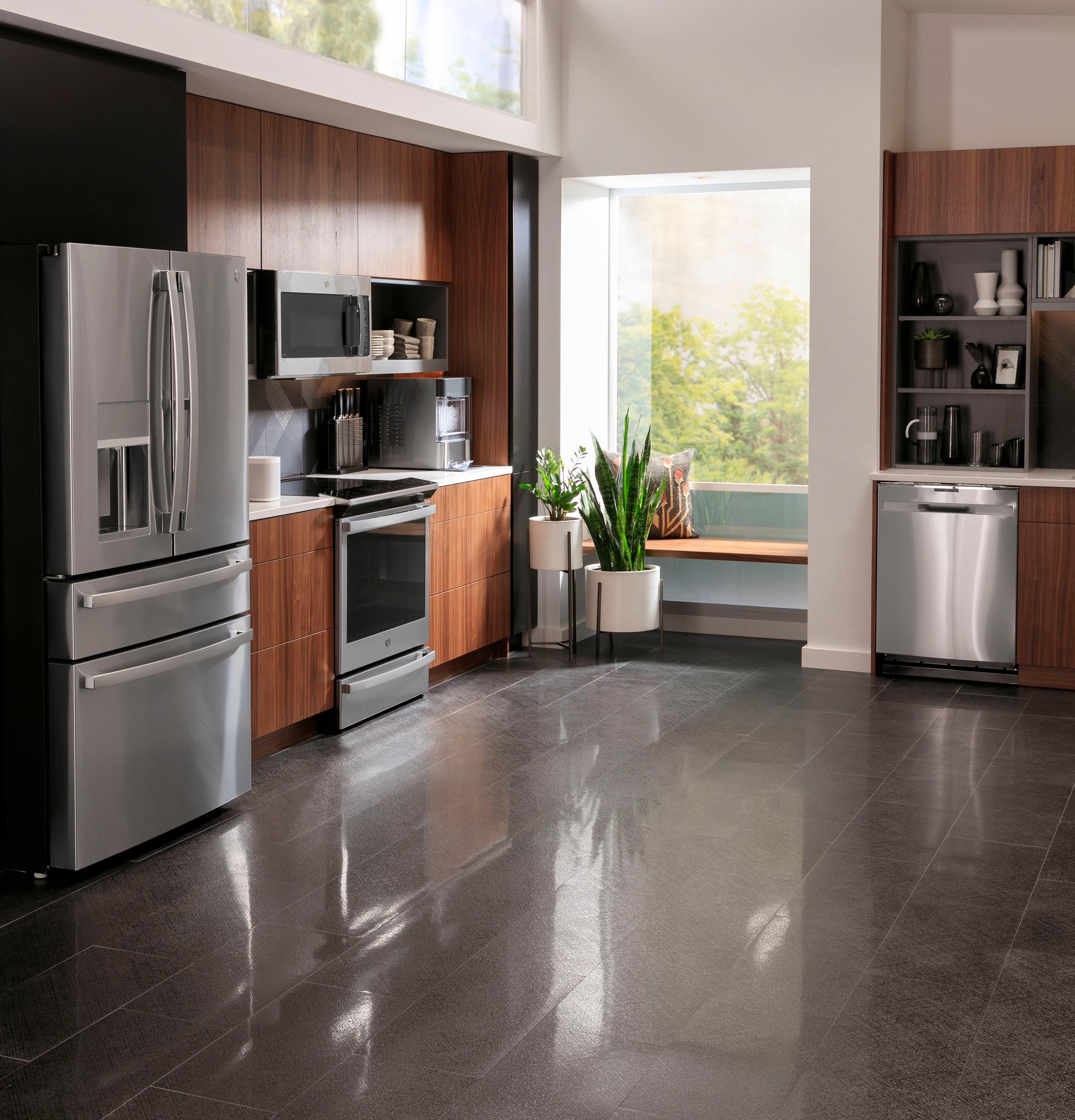 PVD28BYNFS GE Profile™ ENERGY STAR® 27.9 Cu. Ft. Smart Fingerprint Resistant 4-Door French-Door Refrigerator with Door In Door - Image 79