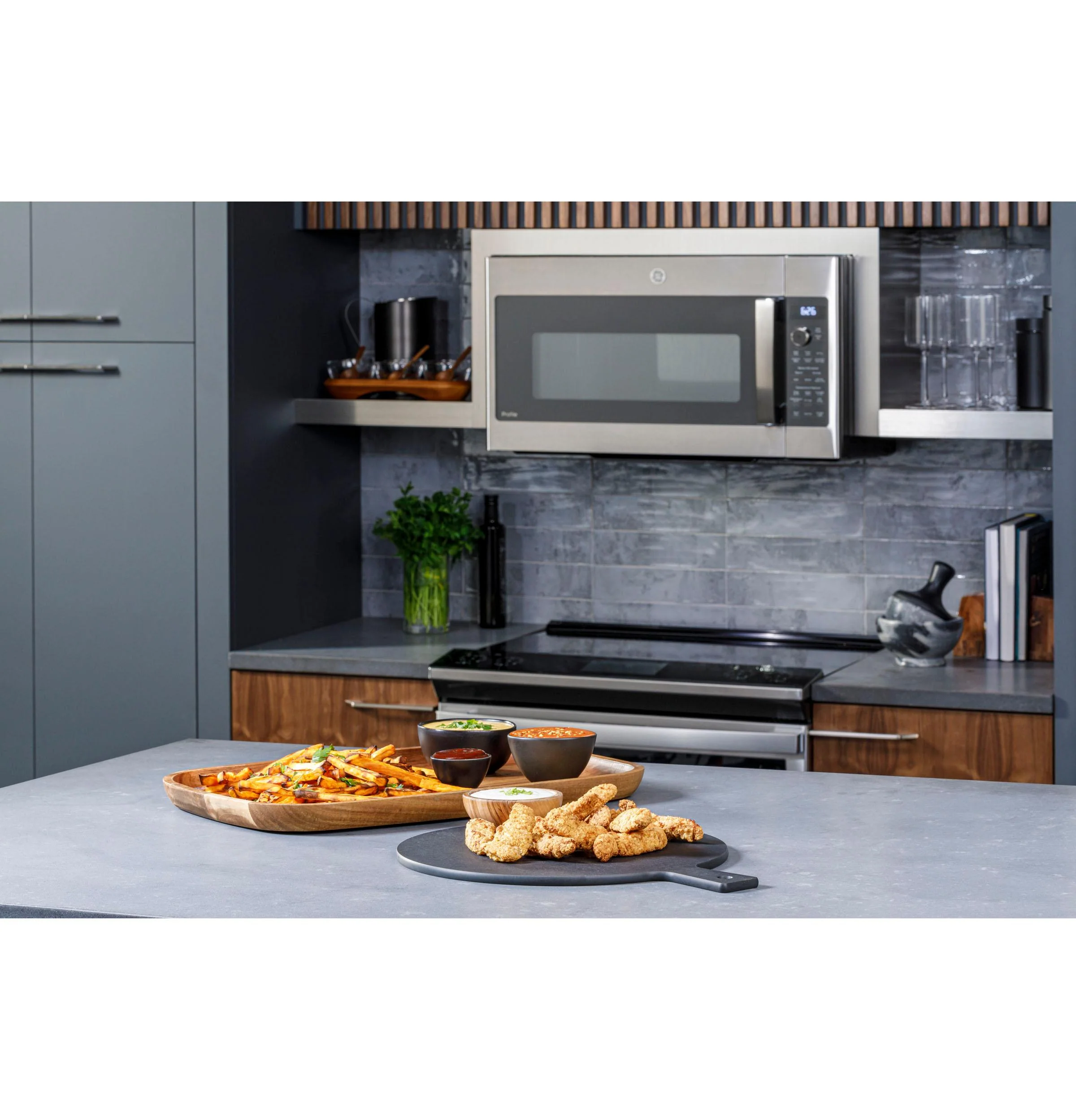 PVM9179DRBB GE Profile™ 1.7 Cu. Ft. Convection Over-the-Range Microwave Oven - Image 8