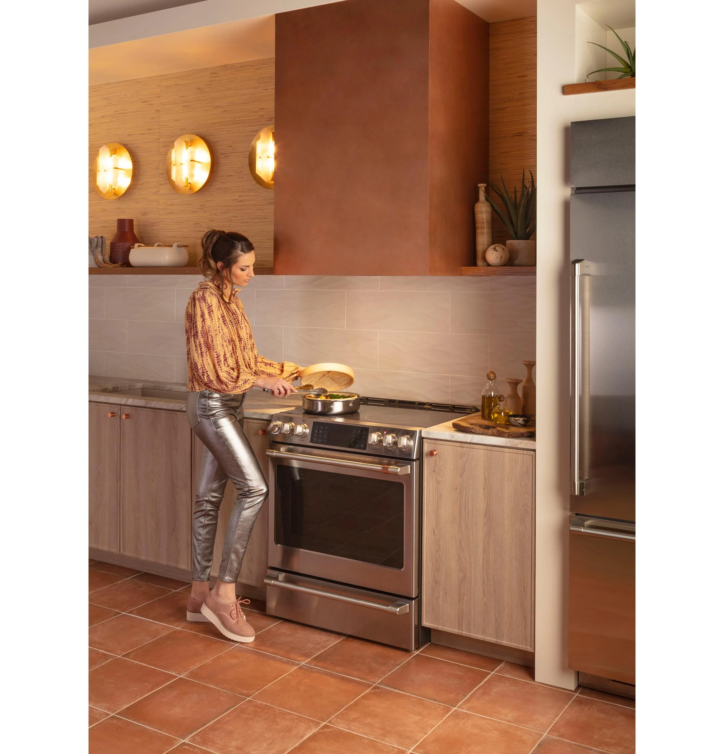 Ge Appliances UVC9300SLSS 30" Smart Designer Custom Insert w/ Dimmable LED Lighting - Image 12