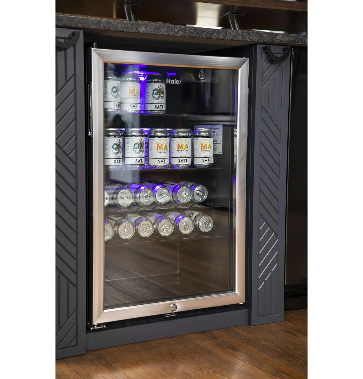 Haier HEBF100BXS 150-Can Beverage Center - Image 29
