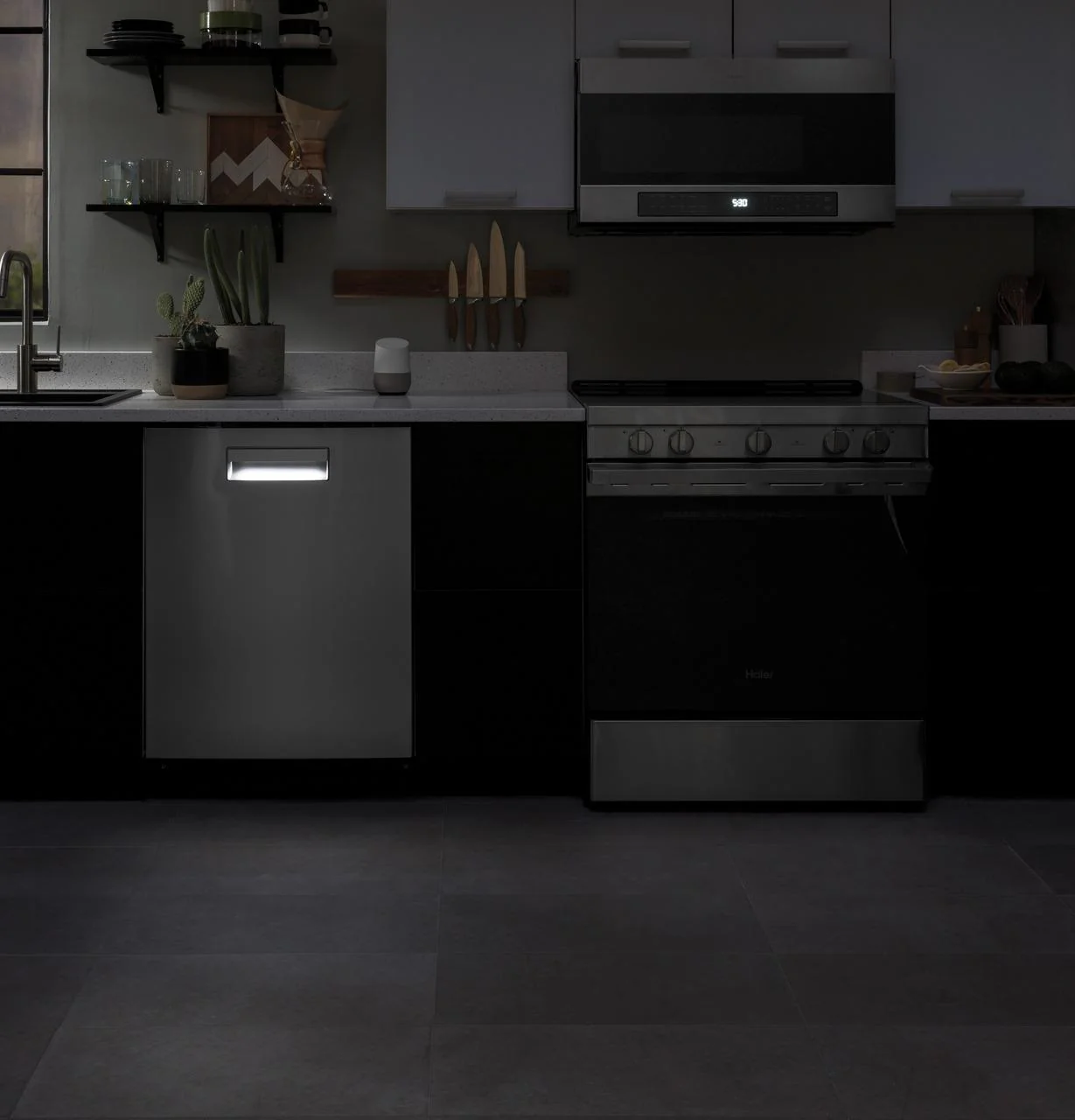 Haier ENERGY STAR® Smart Top Control with Stainless Steel Interior Dishwasher with Sanitize Cycle - Image 45