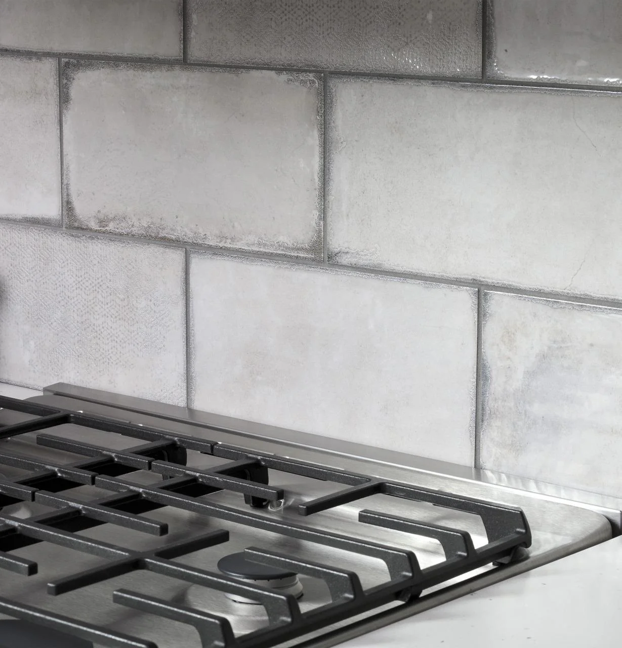 Haier QGAS740RMSS 24" 2.9 Cu. Ft. Gas Free-Standing Range with Convection and Modular Backguard - Image 33