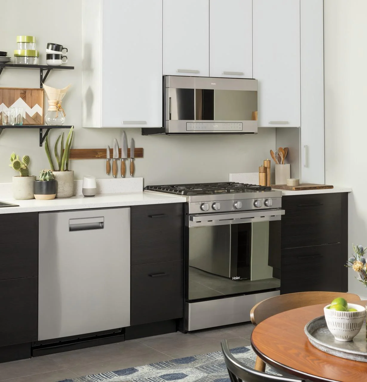 Haier QGSS740RNSS 30" Smart Slide-In Gas Range with Convection - Image 23