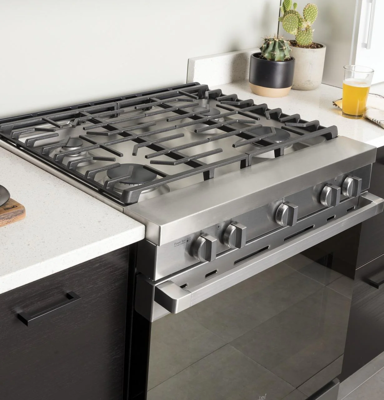 Haier QGSS740RNSS 30" Smart Slide-In Gas Range with Convection - Image 24