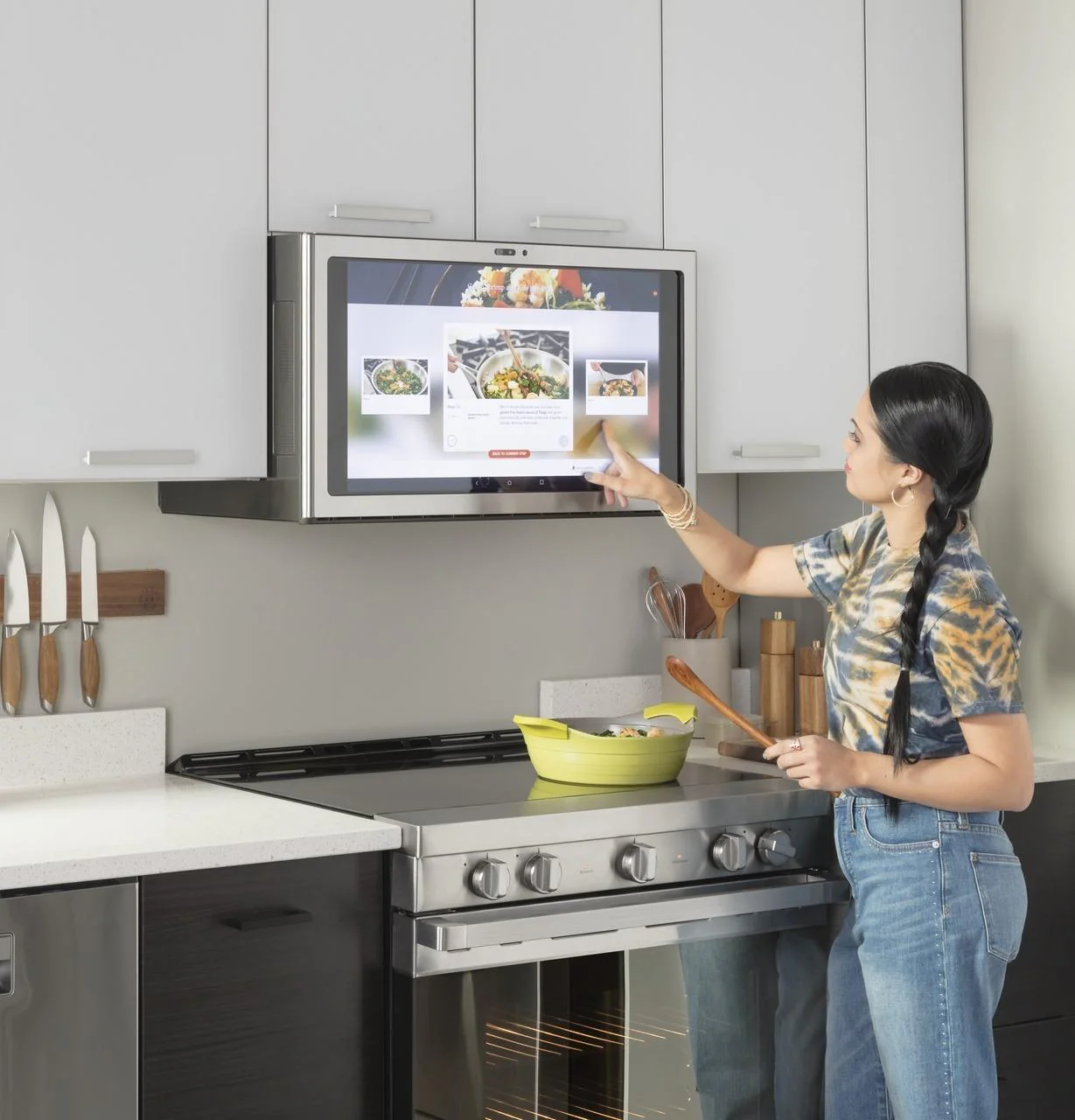 Haier 30" Smart Slide-In Electric Range with Convection - Image 40