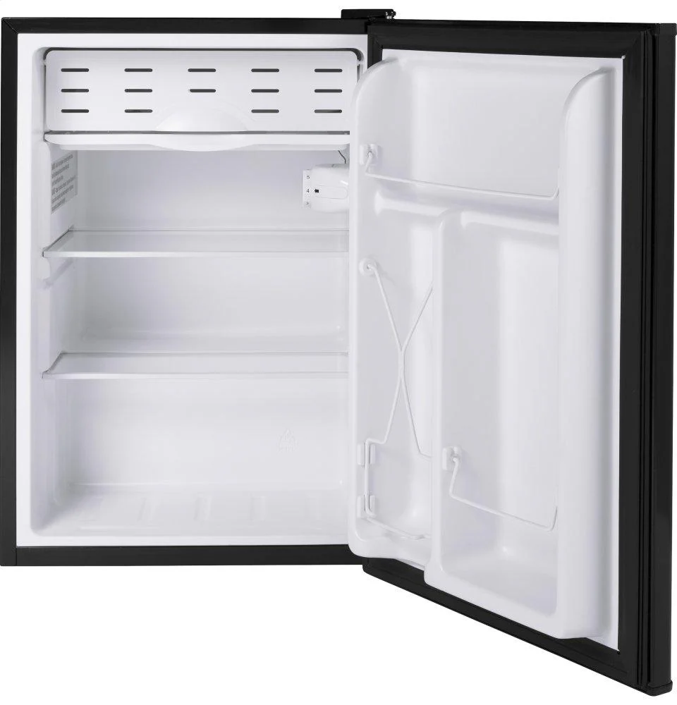 HME03GGMBB Hotpoint® ENERGY STAR® 2.7 cu. ft. Compact Refrigerator - Image 4