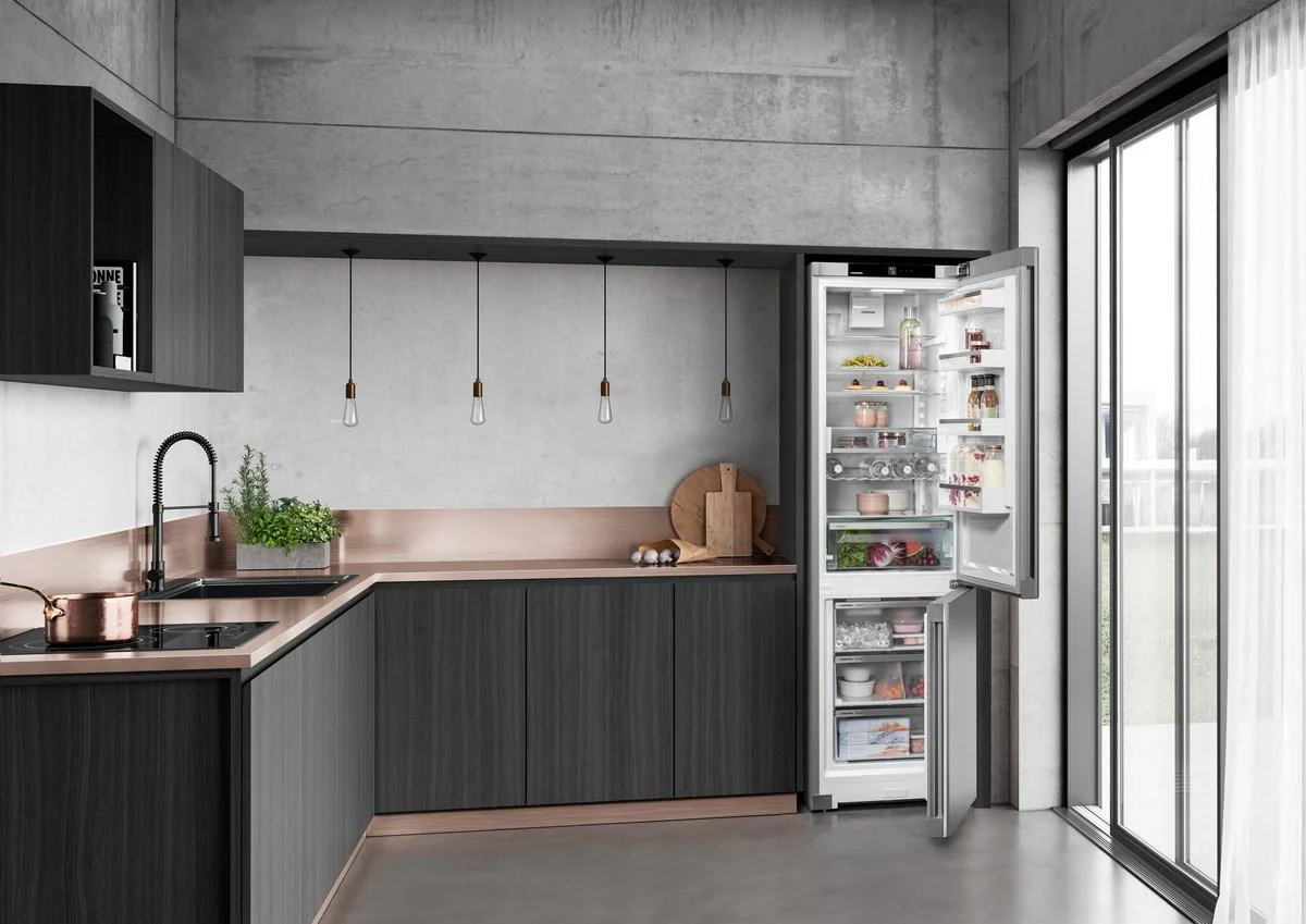 Liebherr C5740IM Combined fridge-freezers with EasyFresh and NoFrost - Image 9