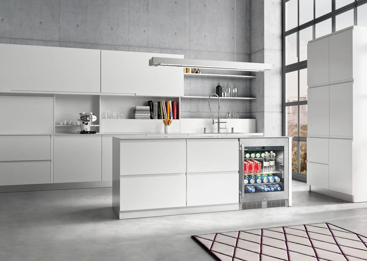 Liebherr RU510 Undercounter Beverage Center 24", Lock, Reversible Door - Image 6