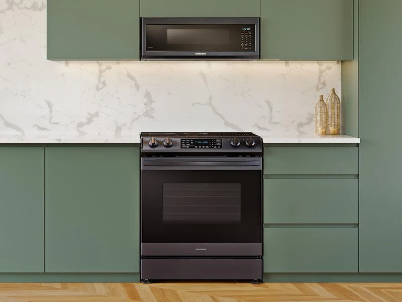 Samsung 6.3 cu. ft. Smart Rapid Heat Induction Slide-in Range with Air Fry - Image 3