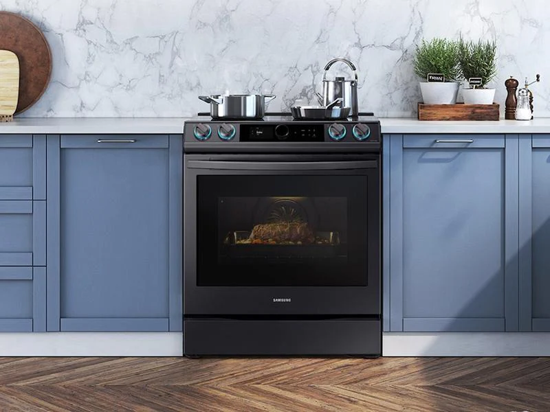Samsung NE63T8911SG 6.3 cu. ft. Smart Slide-in Induction Range with Smart Dial & Air Fry in Black Stainless Steel - Image 3