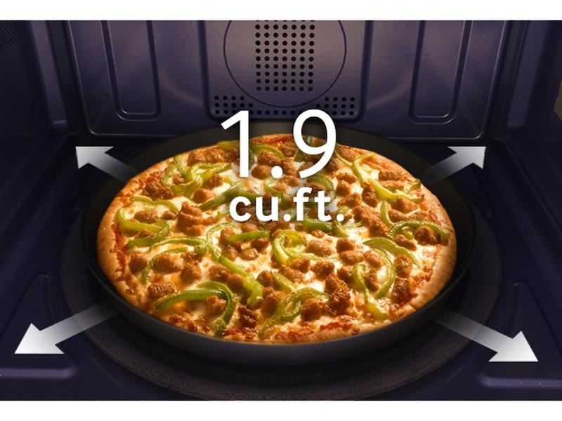 Samsung 30" Smart Microwave Combination Wall Oven with Steam Cook in Black Stainless Steel - Image 7