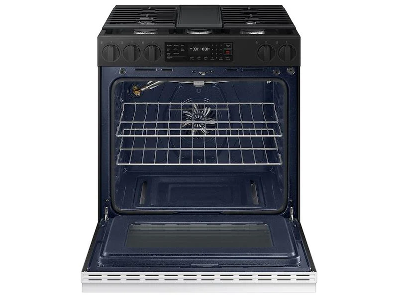 Samsung NSG6DB830012 Bespoke 6.0 cu. ft. Smart Slide-In Gas Range with Air Fry & Precision Knobs in White Glass - Image 4
