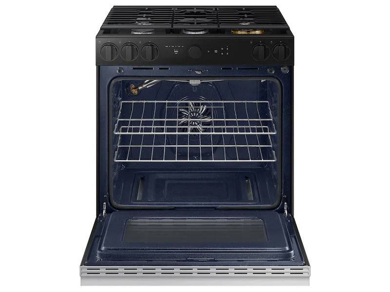 Samsung NSG6DG8700SR Bespoke Slide-in Gas Range - Image 10