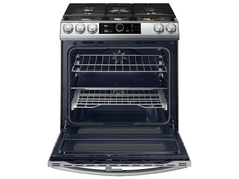 Samsung 6.3 cu. ft. Flex Duo™ Front Control Slide-in Dual Fuel Range with Smart Dial, Air Fry, and Wi-Fi in Stainless Steel - Image 4