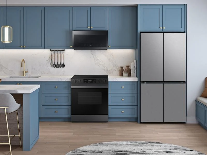 Samsung RF29DB9600QL Bespoke 4-Door Flex™ Refrigerator (29 cu. ft.) with Beverage Center™ in Stainless Steel - (with Customizable Door Panel Colors) - Image 8