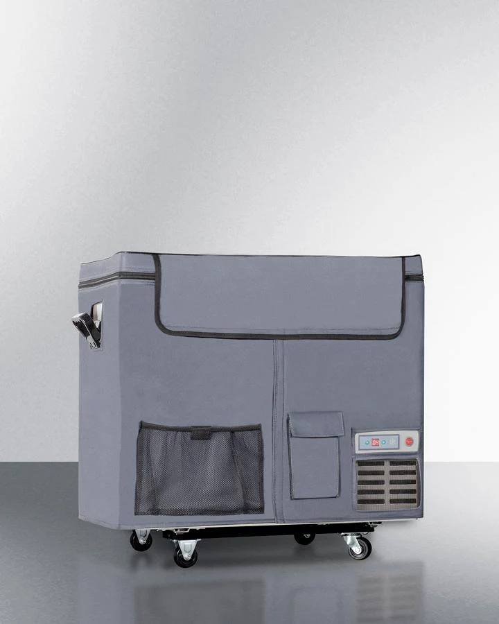 Summit SPRF86M2 Portable Refrigerator/freezer With Lock - Image 4