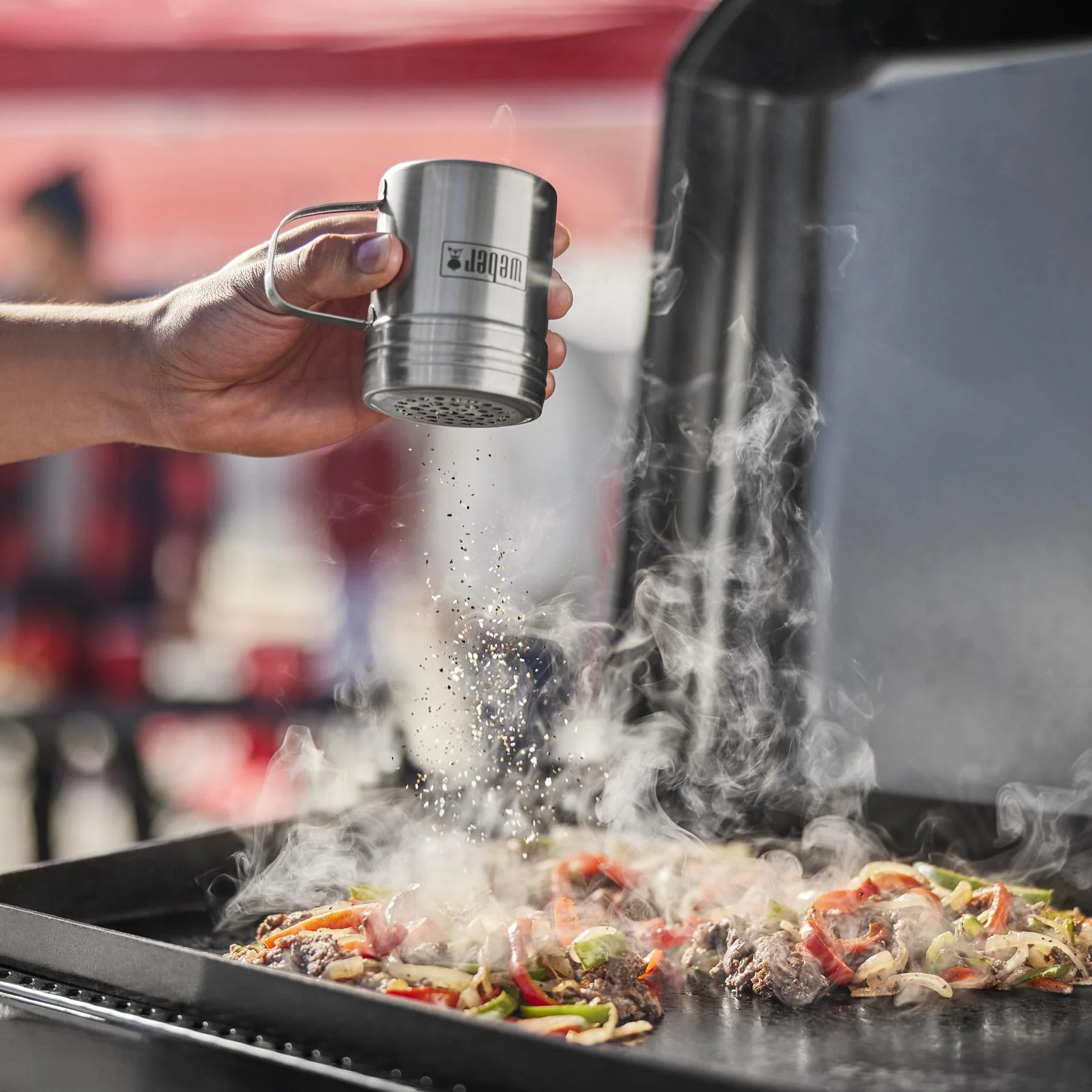 1500213 Weber Traveler® 22 Tabletop Griddle - Black - Image 3