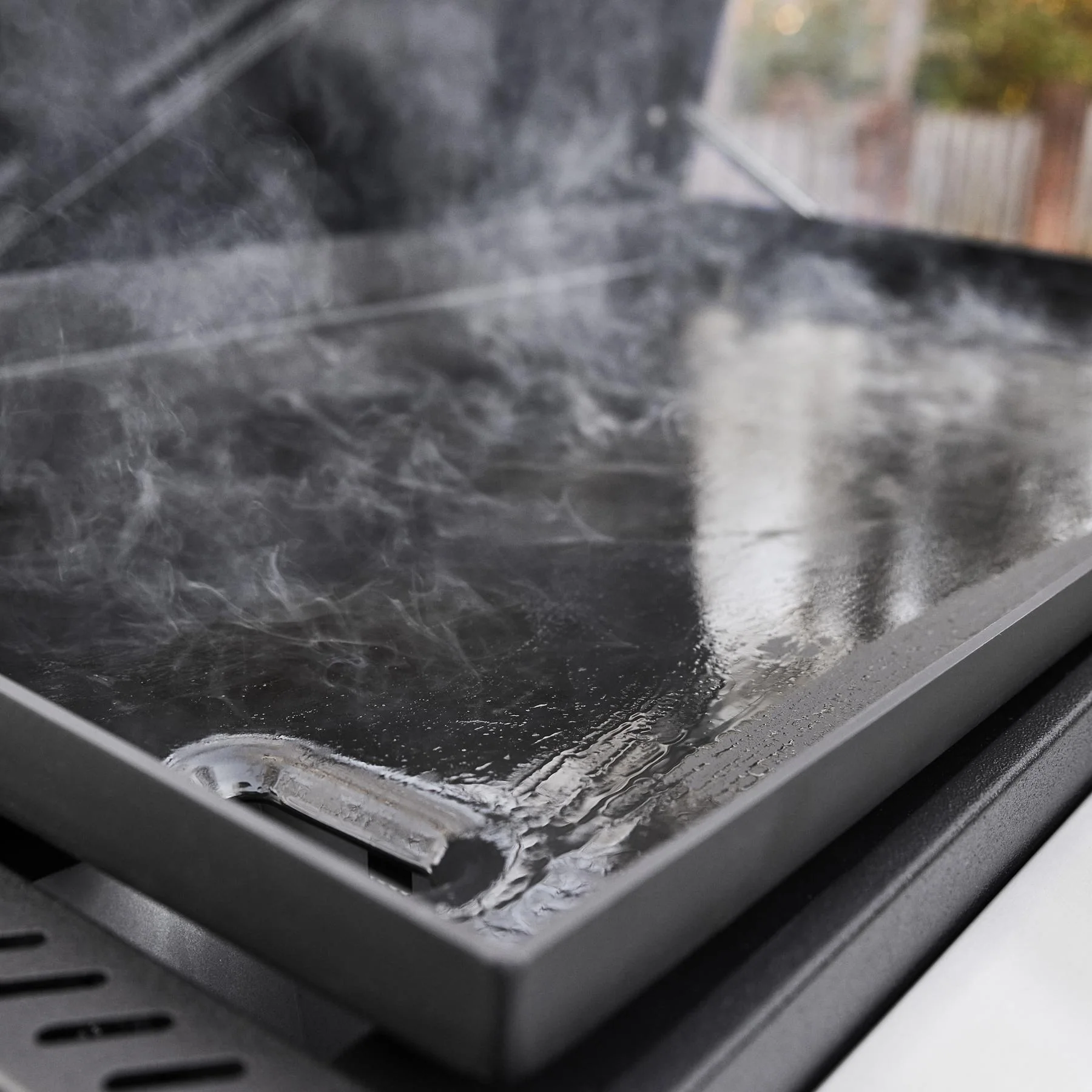 Weber 1500216 Slate® 36" Rust-Resistant Griddle with Flip-Up Side Table (Liquid Propane) - Black - Image 4