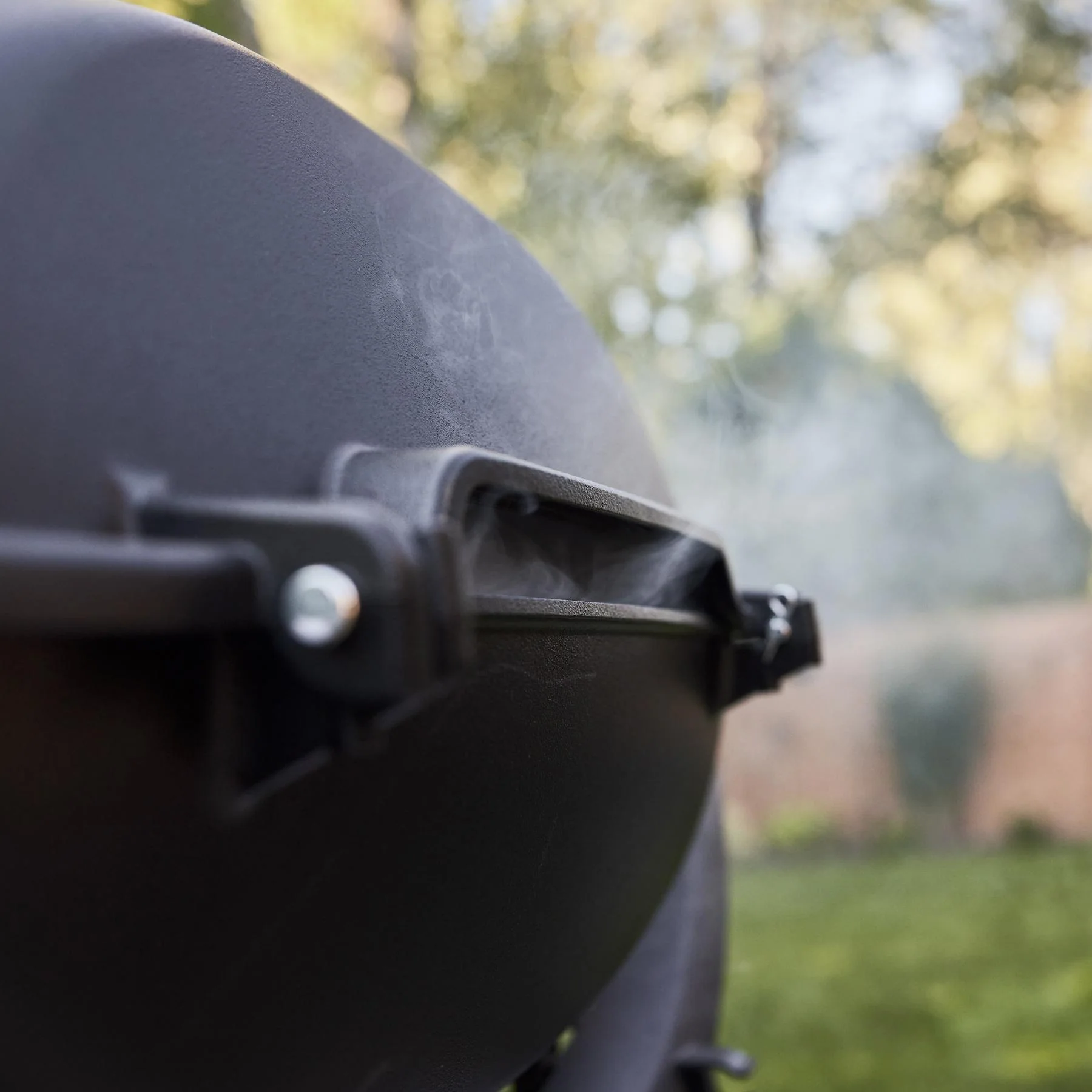Weber 1500375 Q 2800N+ Gas Grill (Liquid Propane) - Midnight Black - Image 3