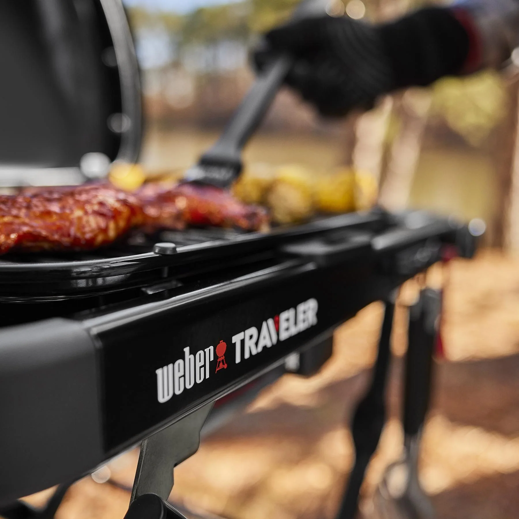 1500460 Weber Traveler® Compact Portable Gas Grill - Black - Image 11