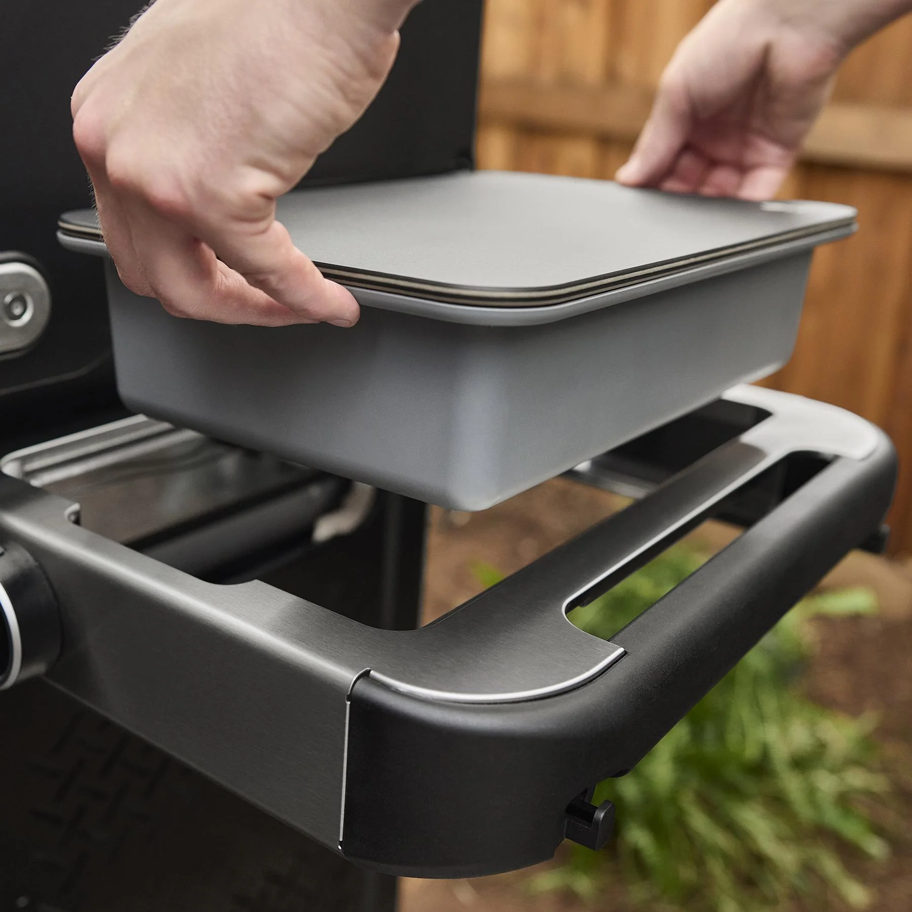 Weber 1500792 Spirit® EP-325 Gas Grill (Liquid Propane) - Black - Image 7