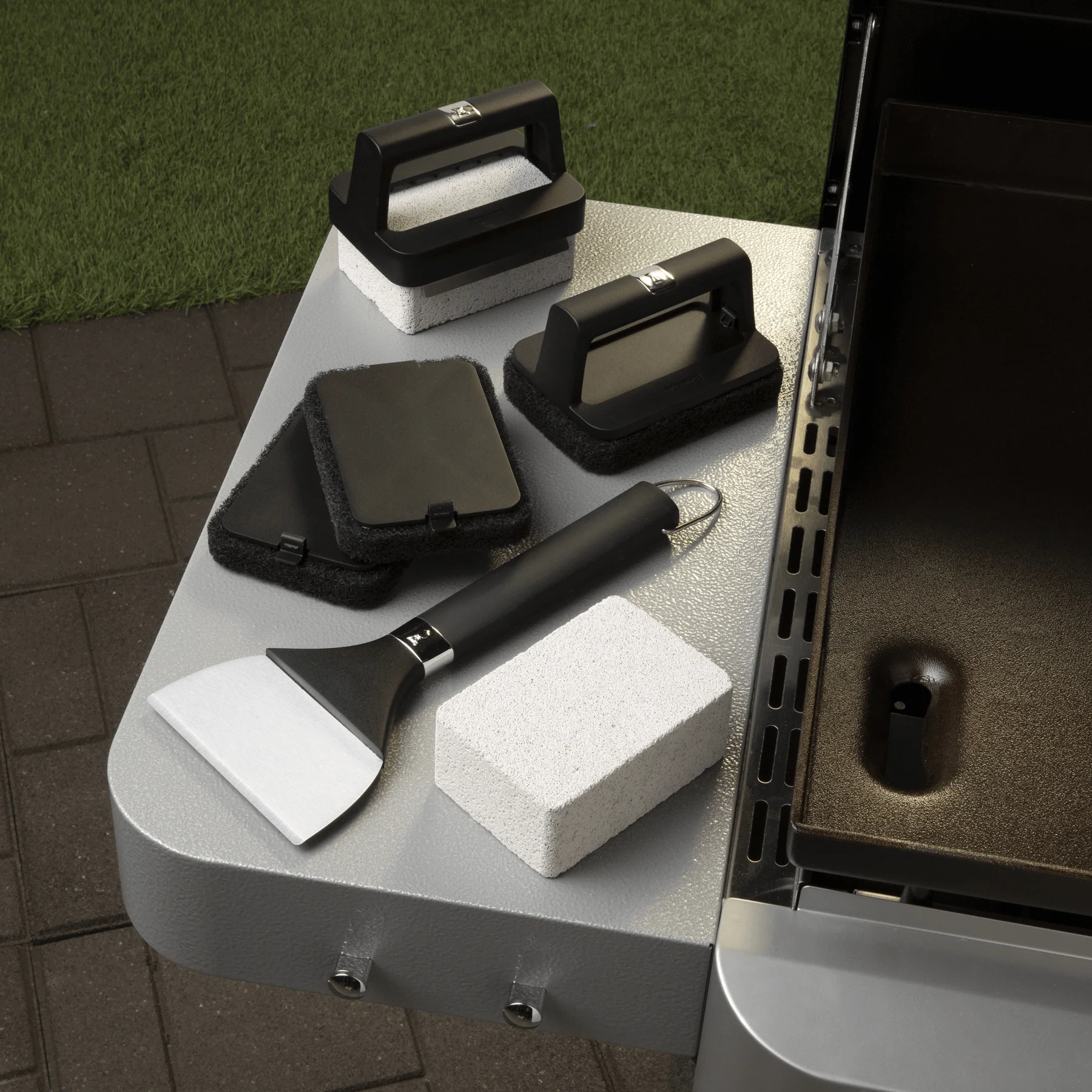 Weber 3400021 8-pc. Griddle Cleaning Kit - Image 2