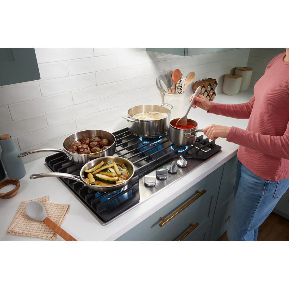Whirlpool WCGK3030PB 30-inch Gas Cooktop with SpeedHeat™ Burners - Image 17