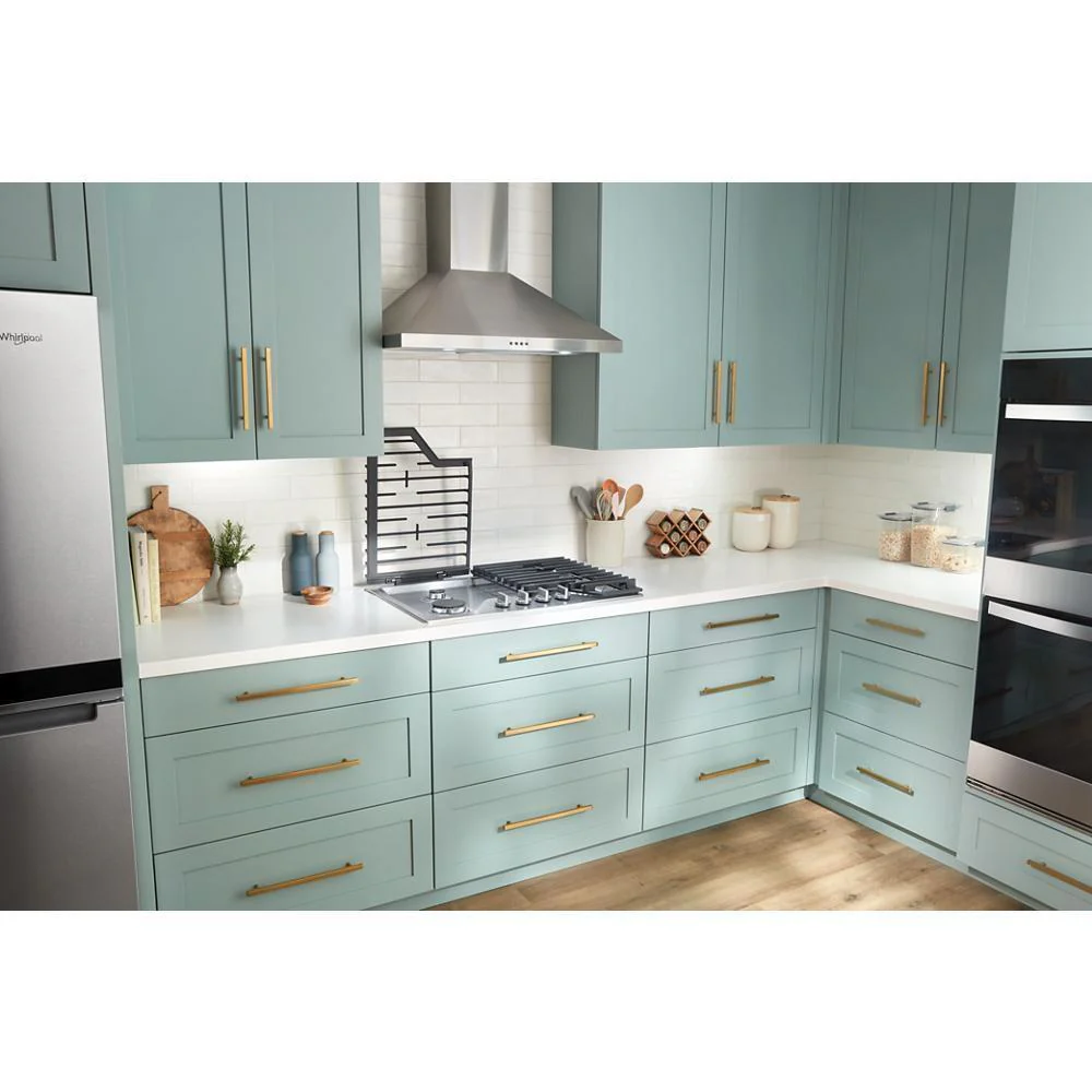 Whirlpool WCGK7530PS 30-inch Gas Cooktop with 5 Burners and EZ-2-Lift™ Hinged Cast-Iron Grates and Griddle - Image 4